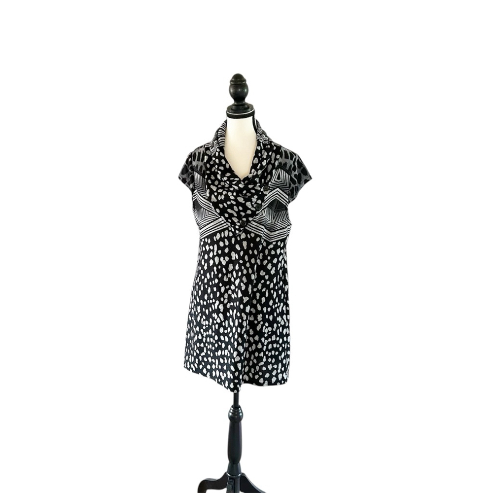 Papa Vancouver Shortsleeved Sweater Dress Size L Black & White Playful Prints